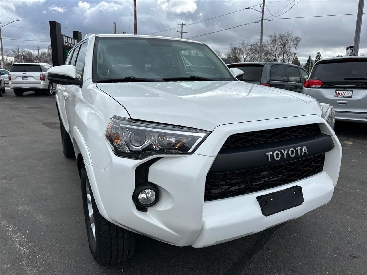 Toyota 4Runner 4WD 4dr V6 Trail Premium (Natl) 2016