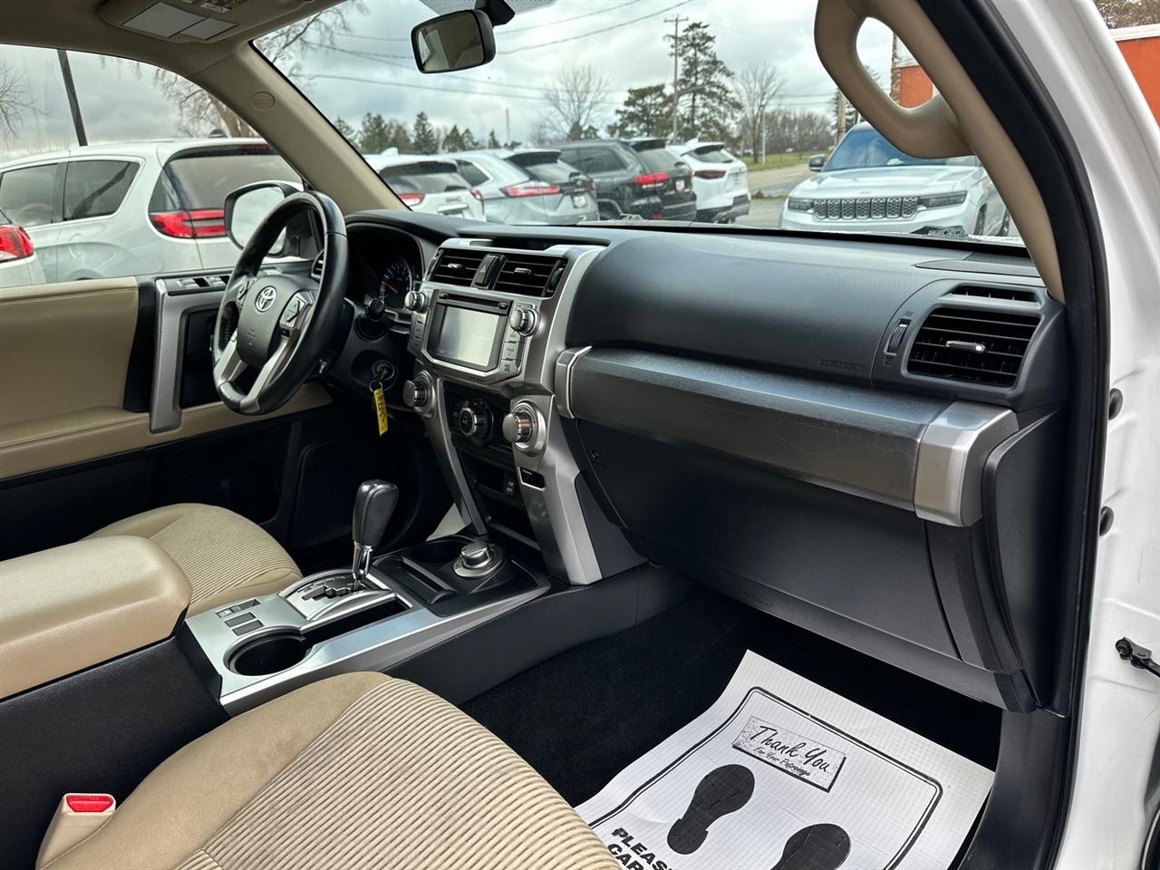 Toyota 4Runner 4WD 4dr V6 Trail Premium (Natl) 2016