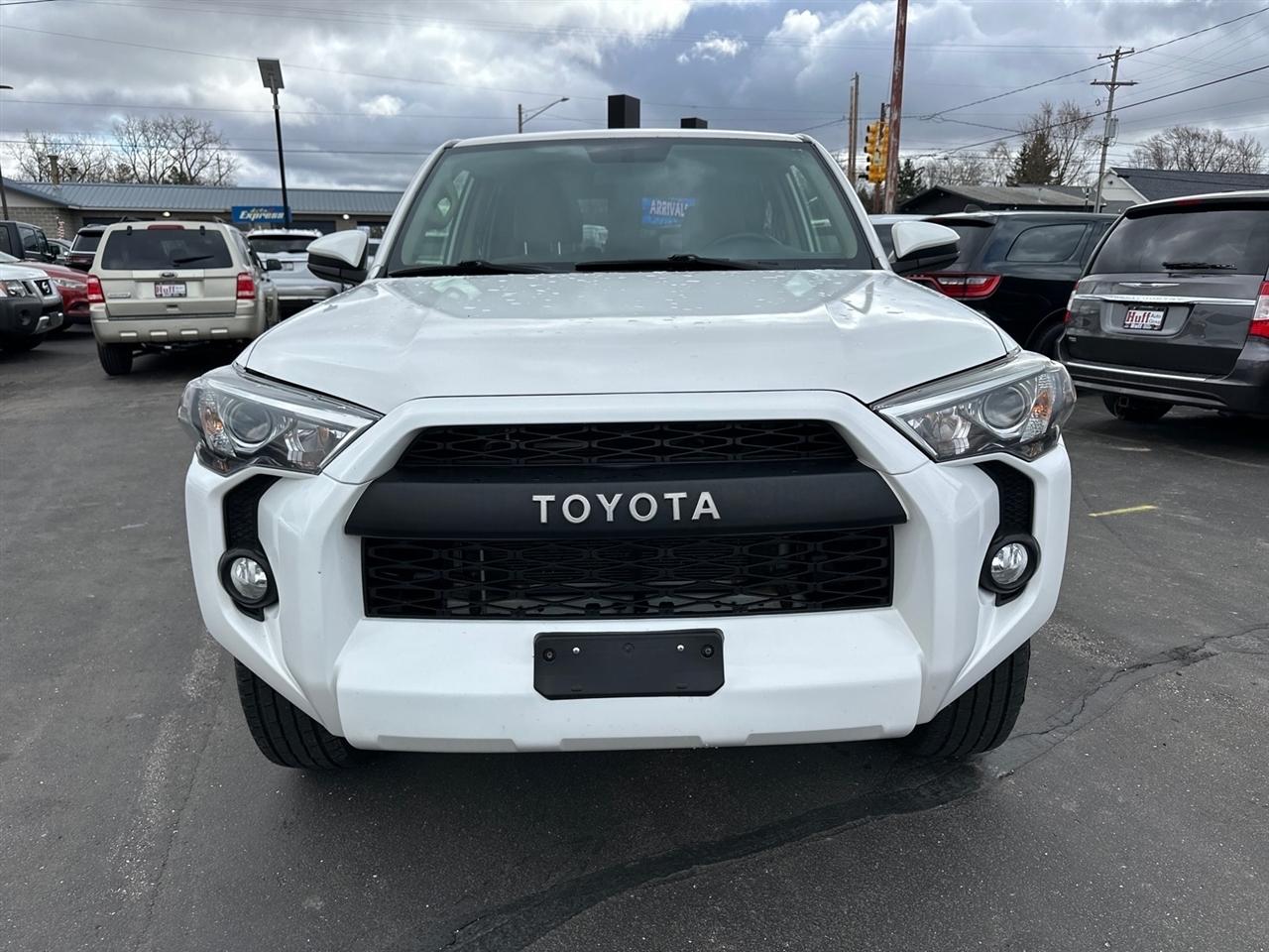 Toyota 4Runner 4WD 4dr V6 Trail Premium (Natl) 2016