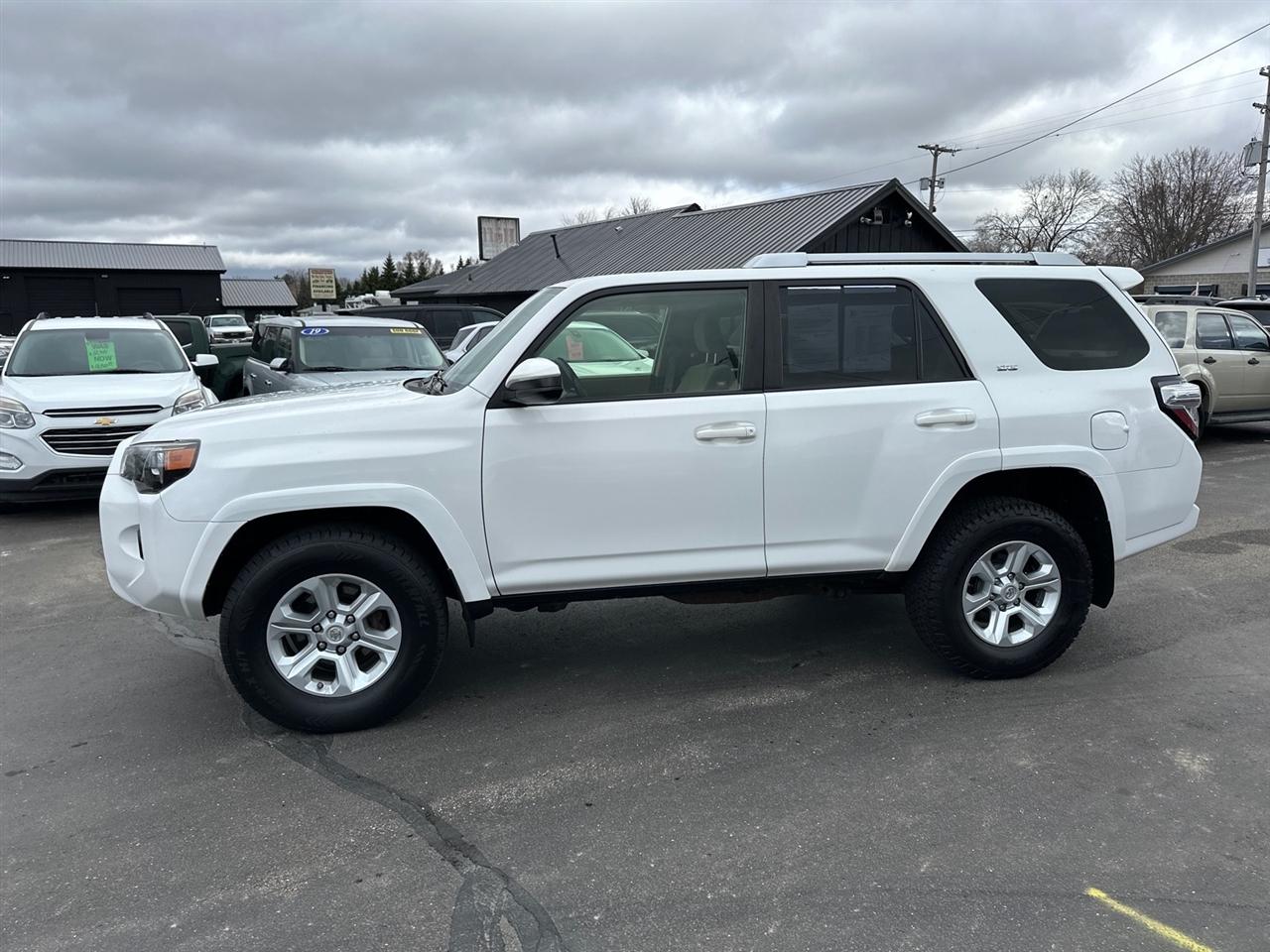 Toyota 4Runner 4WD 4dr V6 Trail Premium (Natl) 2016