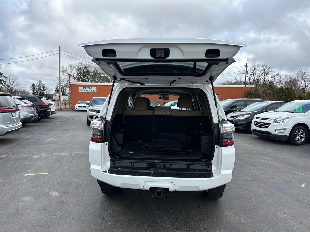 Toyota 4Runner 4WD 4dr V6 Trail Premium (Natl) 2016