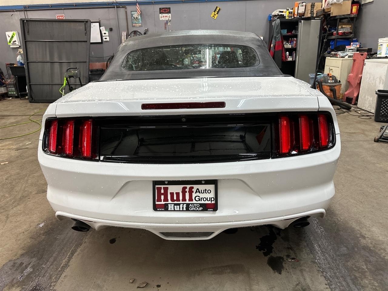 Ford Mustang 2dr Conv V6 2015
