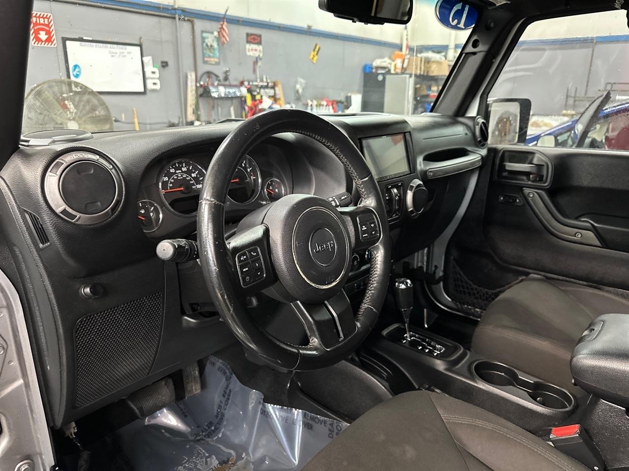 Jeep Wrangler Unlimited 4WD 4dr Sport 2015