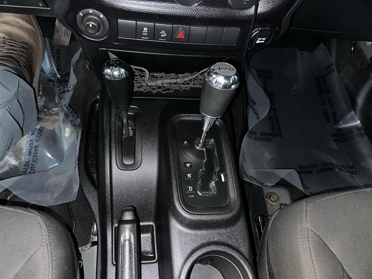 Jeep Wrangler Unlimited 4WD 4dr Sport 2015