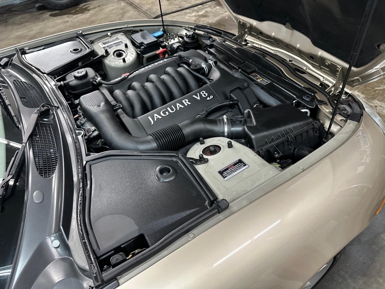 Jaguar XK8 2dr Conv 2001