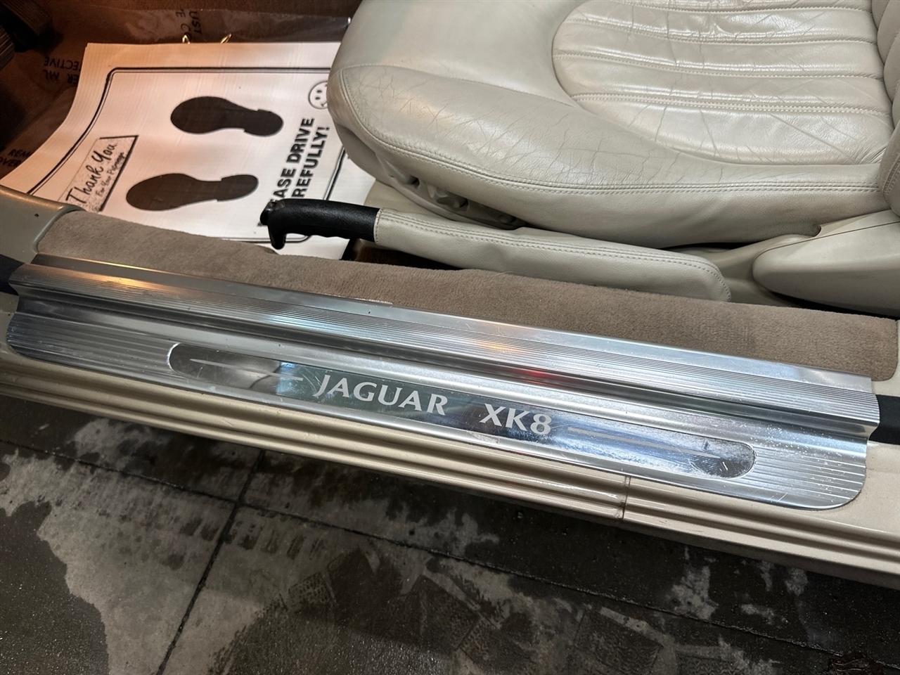 Jaguar XK8 2dr Conv 2001