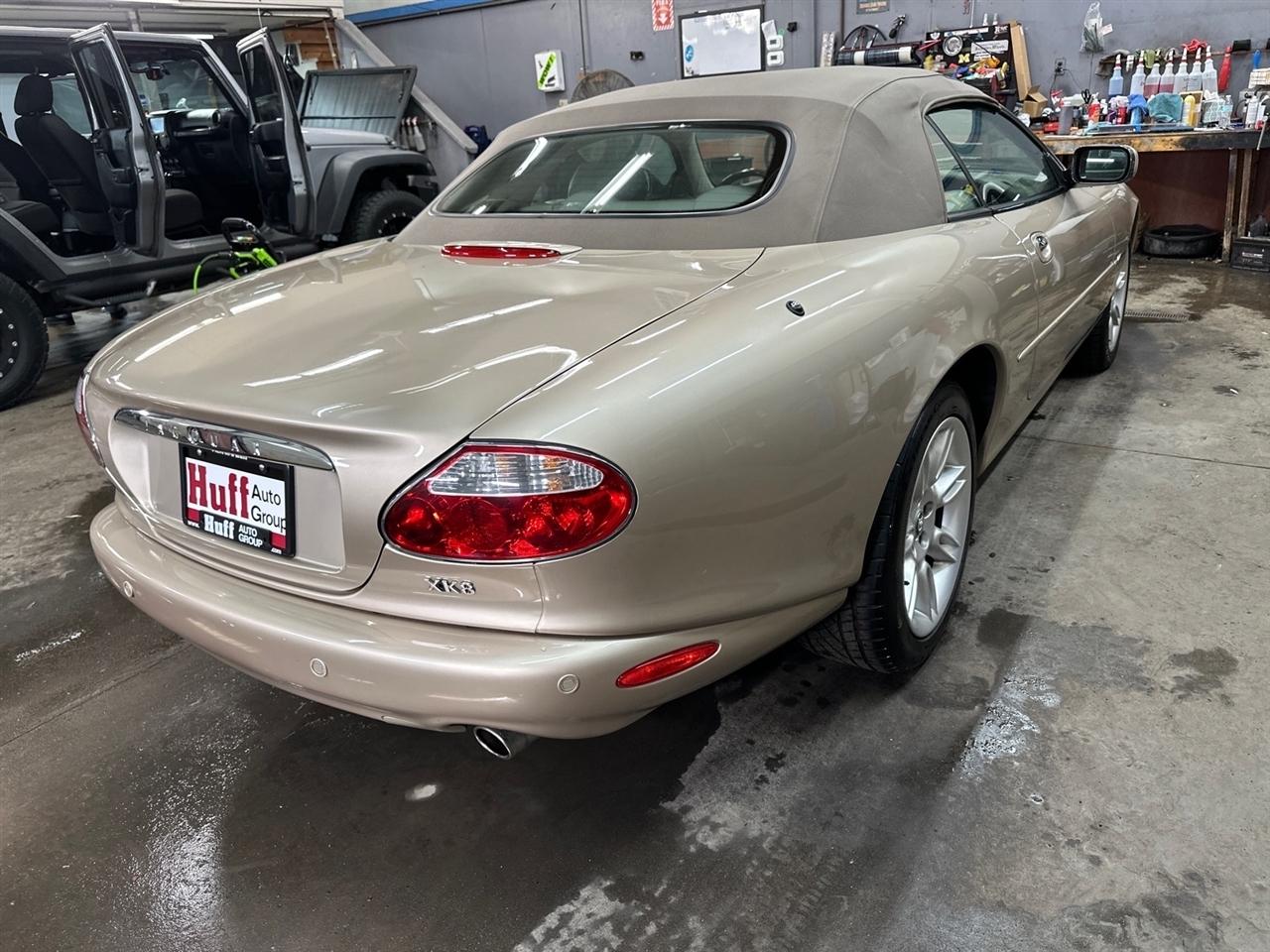 Jaguar XK8 2dr Conv 2001