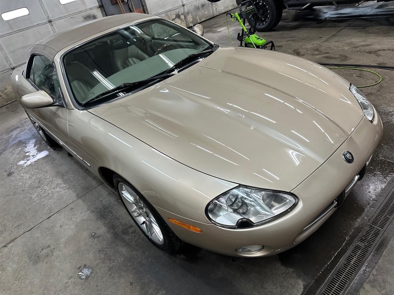 Jaguar XK8 2dr Conv 2001