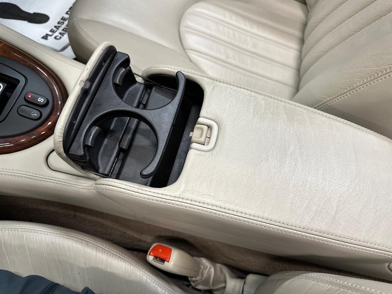 Jaguar XK8 2dr Conv 2001