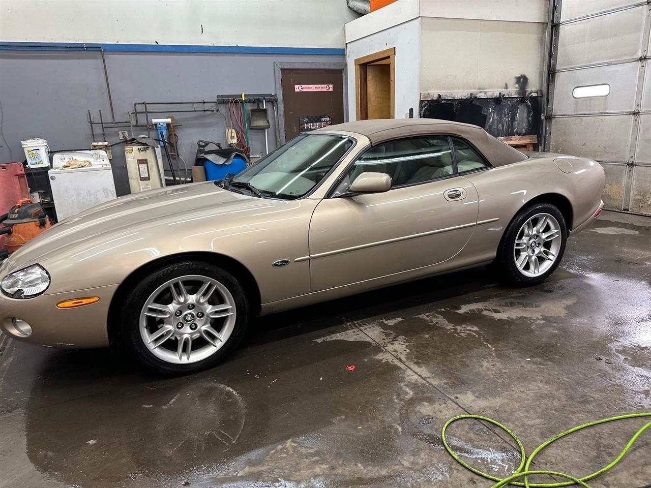 Jaguar XK8 2dr Conv 2001