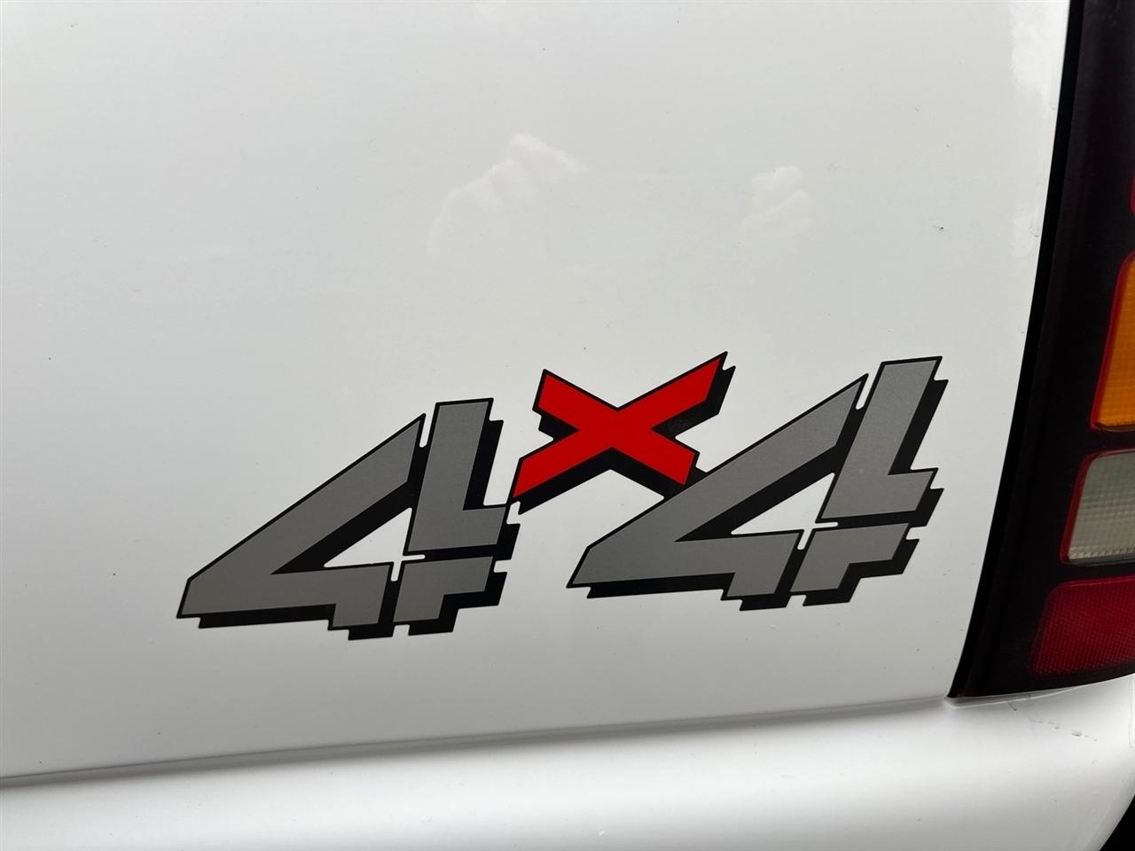 GMC Sierra 1500 Ext Cab 157.5" WB 4WD Work Truck 2006