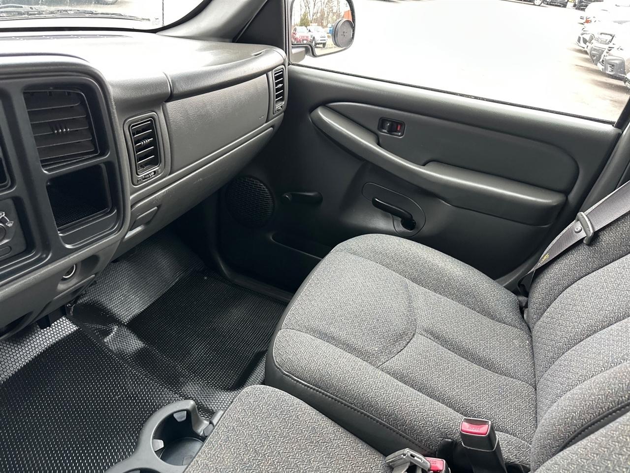 GMC Sierra 1500 Ext Cab 157.5" WB 4WD Work Truck 2006