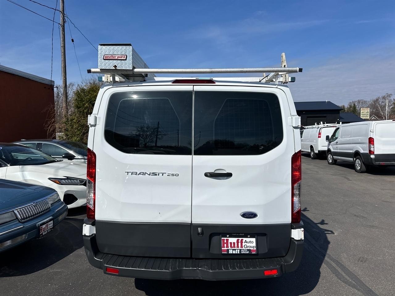 Ford Transit Van T-250 130" Low Rf 9000 GVWR Swing-Out RH Dr 2018