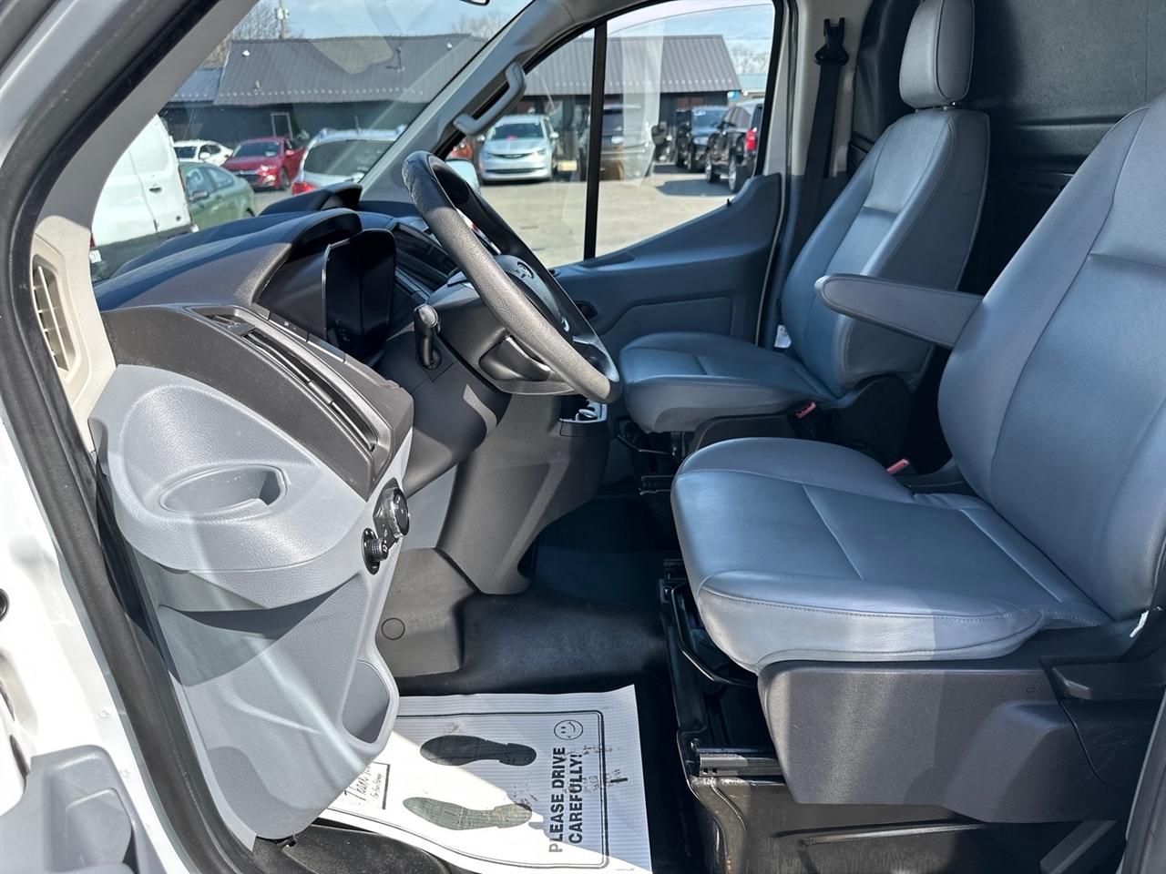 Ford Transit Van T-250 130" Low Rf 9000 GVWR Swing-Out RH Dr 2018