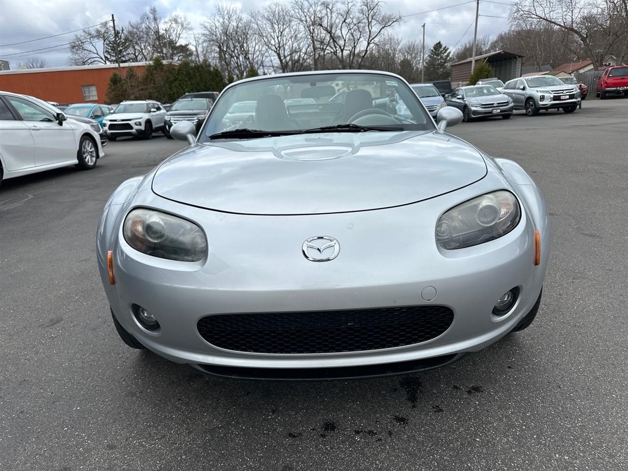 Mazda MX-5 Miata 2dr Conv Auto Touring 2008