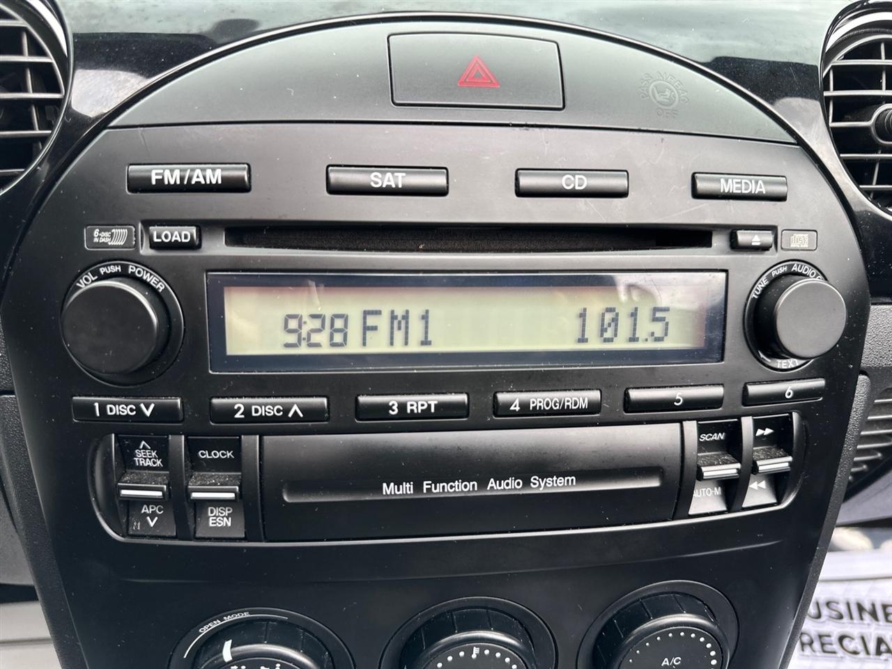 Mazda MX-5 Miata 2dr Conv Auto Touring 2008