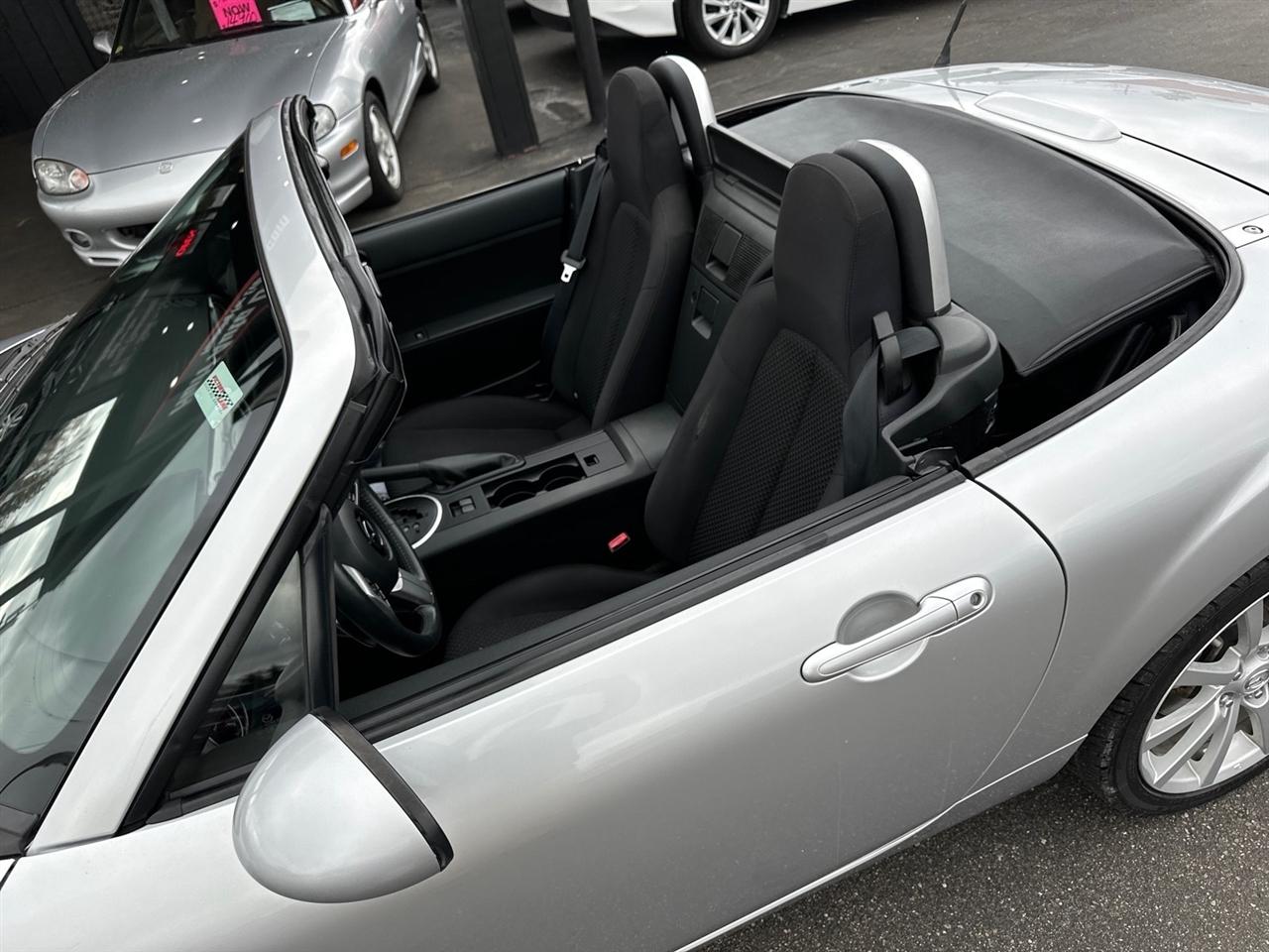 Mazda MX-5 Miata 2dr Conv Auto Touring 2008