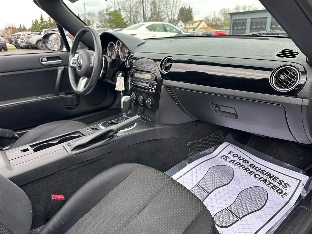 Mazda MX-5 Miata 2dr Conv Auto Touring 2008