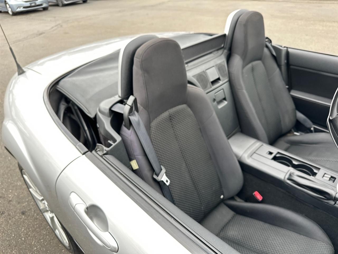 Mazda MX-5 Miata 2dr Conv Auto Touring 2008