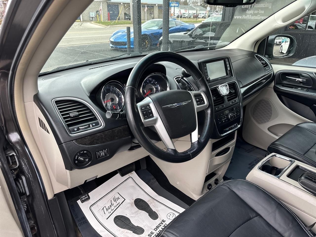 Chrysler Town & Country 4dr Wgn Touring 2015