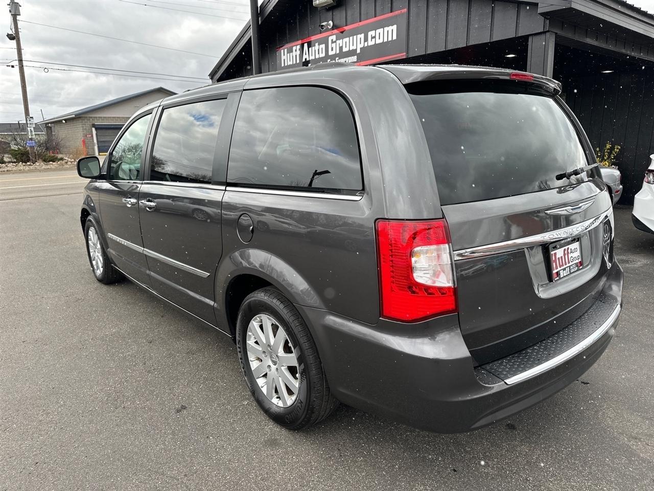 Chrysler Town & Country 4dr Wgn Touring 2015