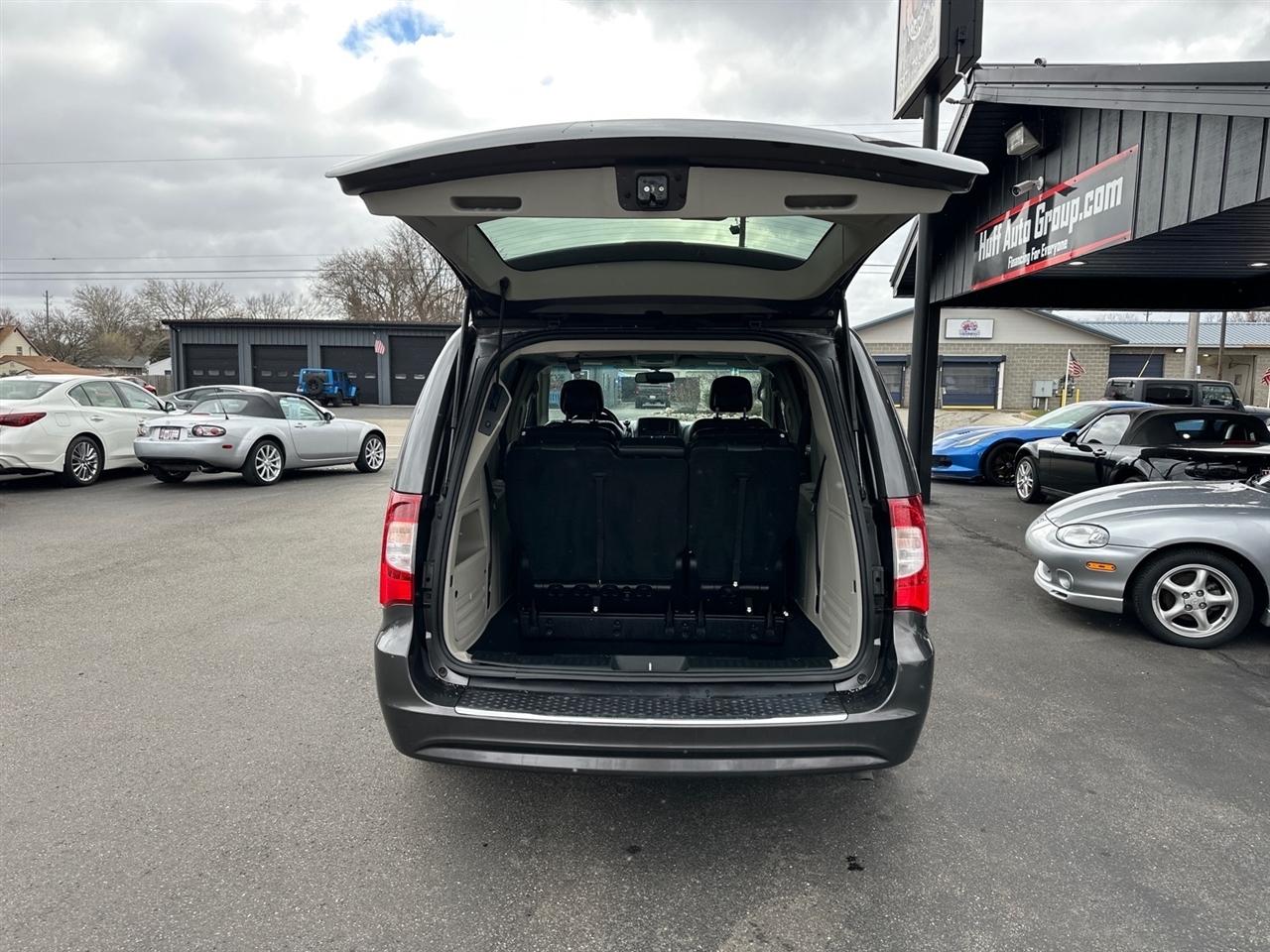 Chrysler Town & Country 4dr Wgn Touring 2015