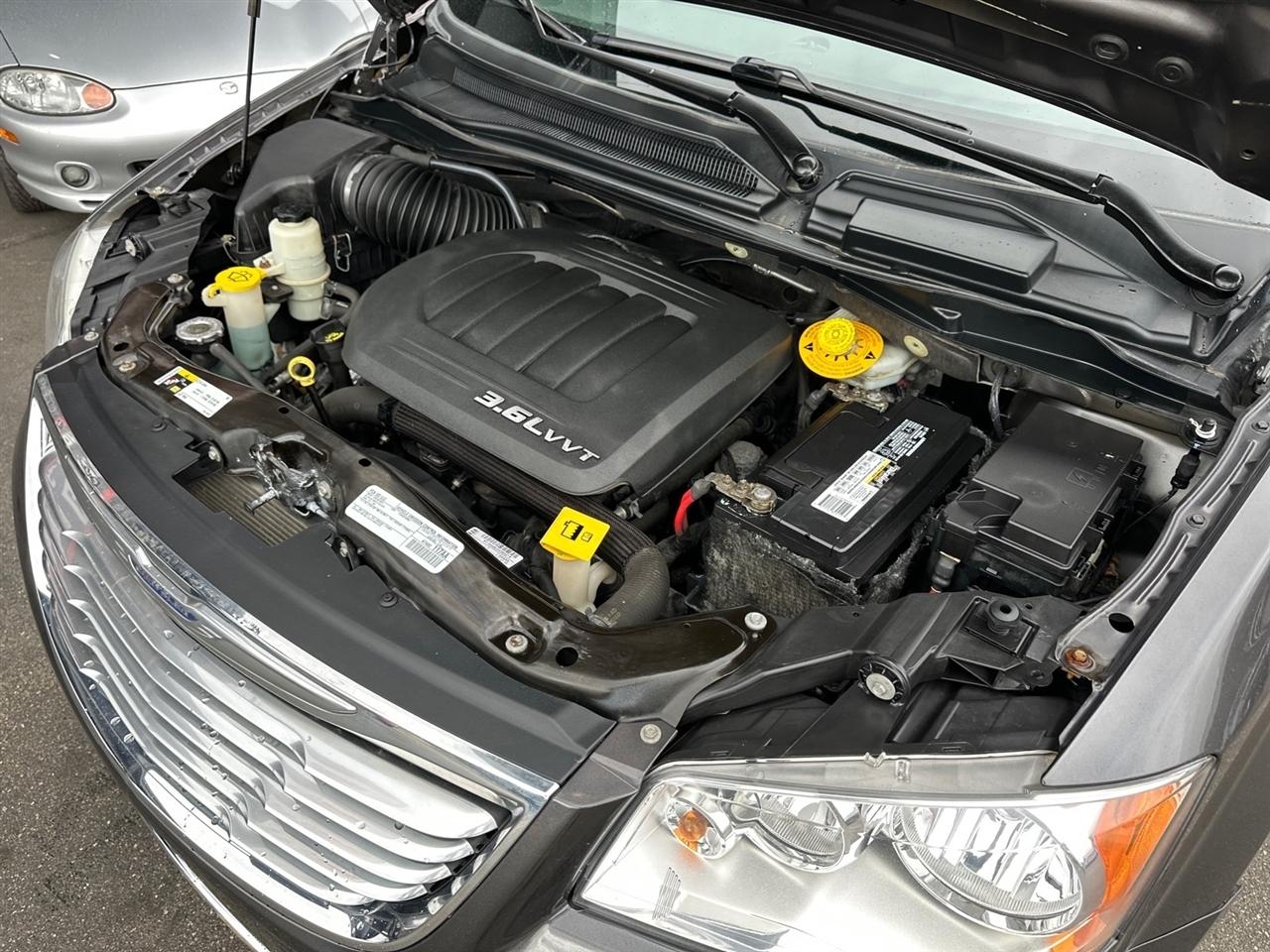 Chrysler Town & Country 4dr Wgn Touring 2015