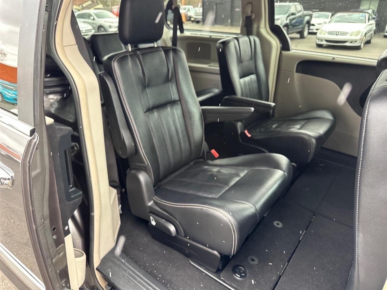 Chrysler Town & Country 4dr Wgn Touring 2015