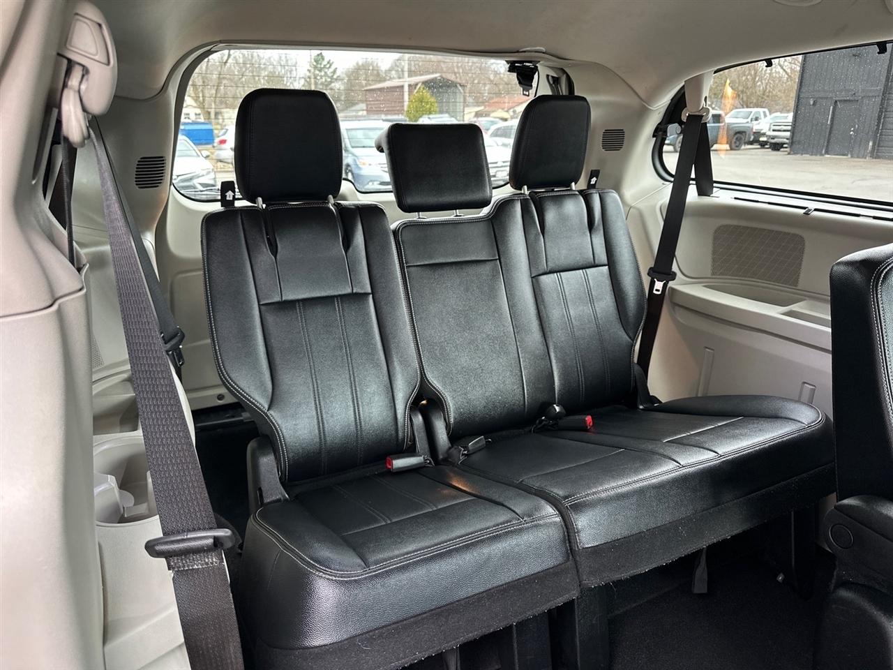 Chrysler Town & Country 4dr Wgn Touring 2015