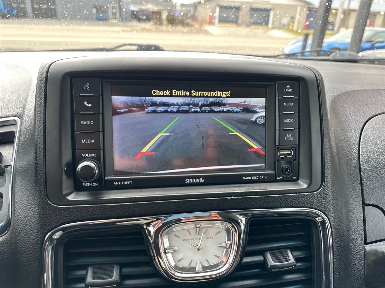 Chrysler Town & Country 4dr Wgn Touring 2015