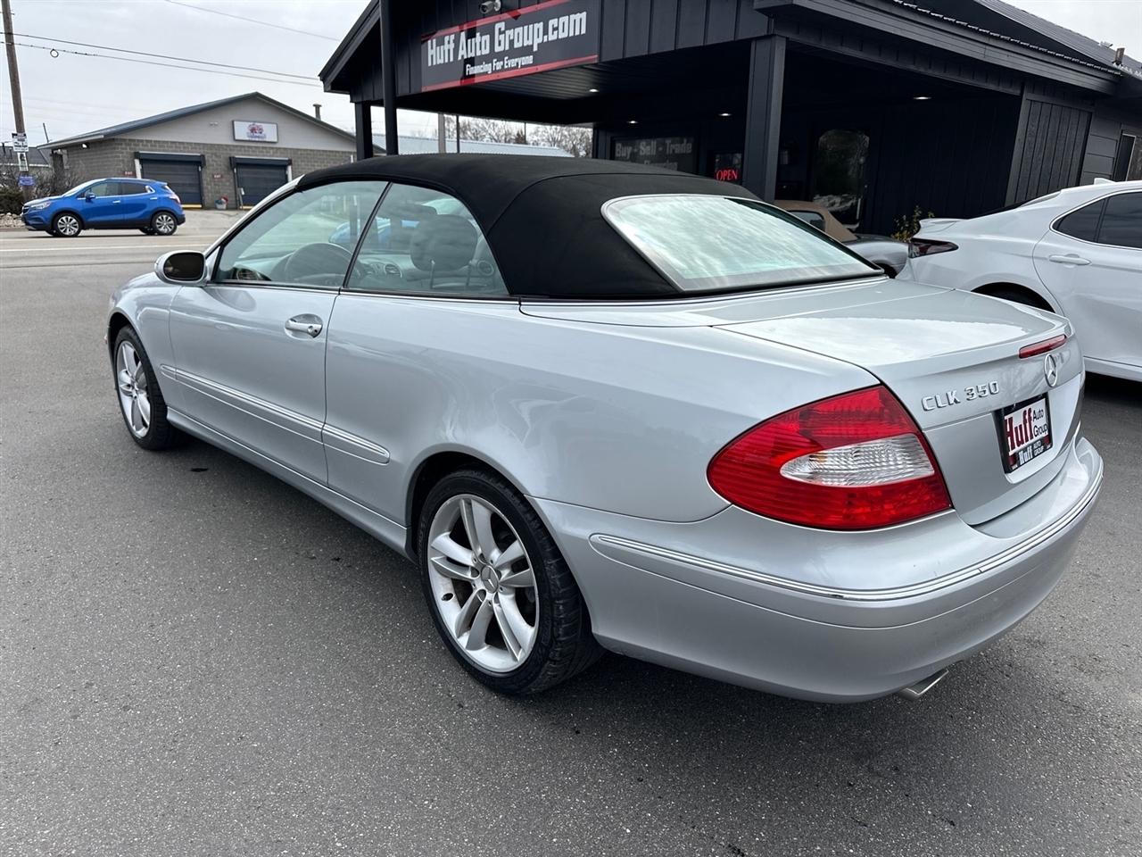 Mercedes-Benz CLK-Class 2dr Cabriolet 3.5L 2006