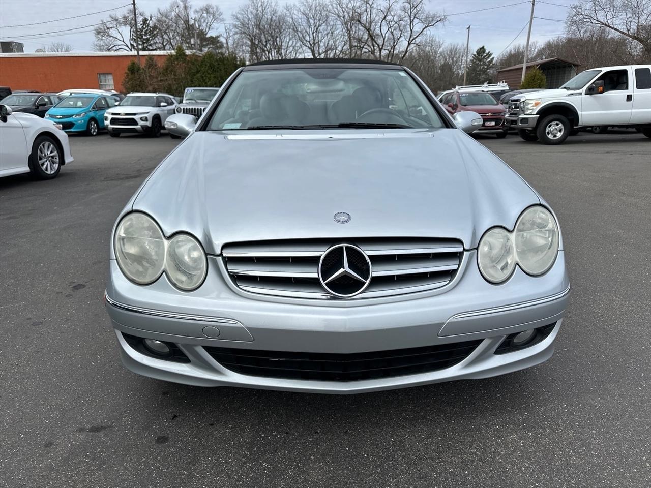 Mercedes-Benz CLK-Class 2dr Cabriolet 3.5L 2006