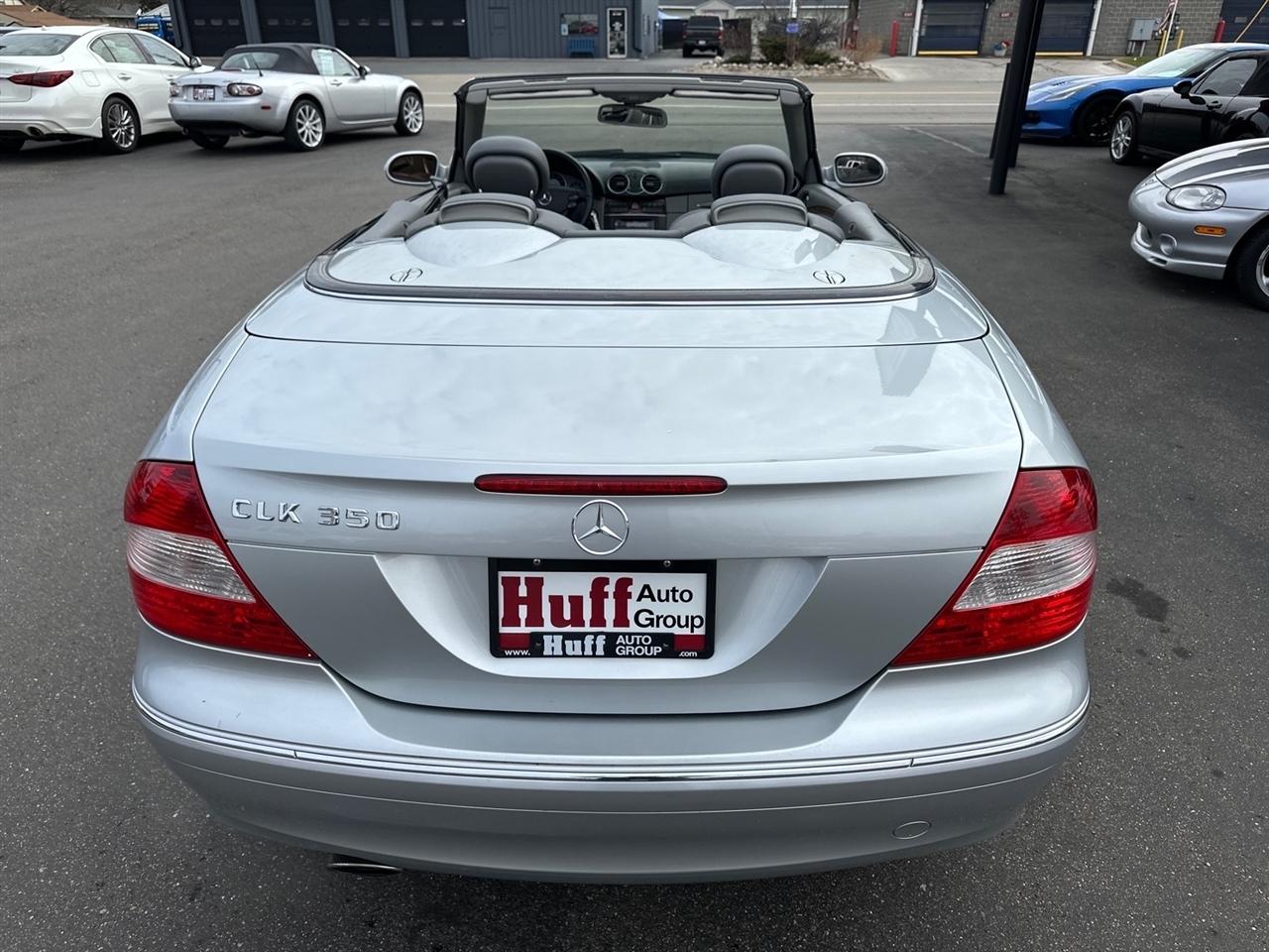 Mercedes-Benz CLK-Class 2dr Cabriolet 3.5L 2006