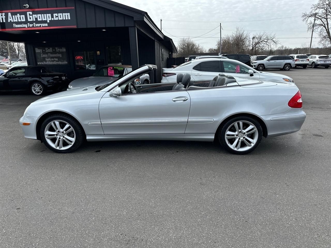 Mercedes-Benz CLK-Class 2dr Cabriolet 3.5L 2006