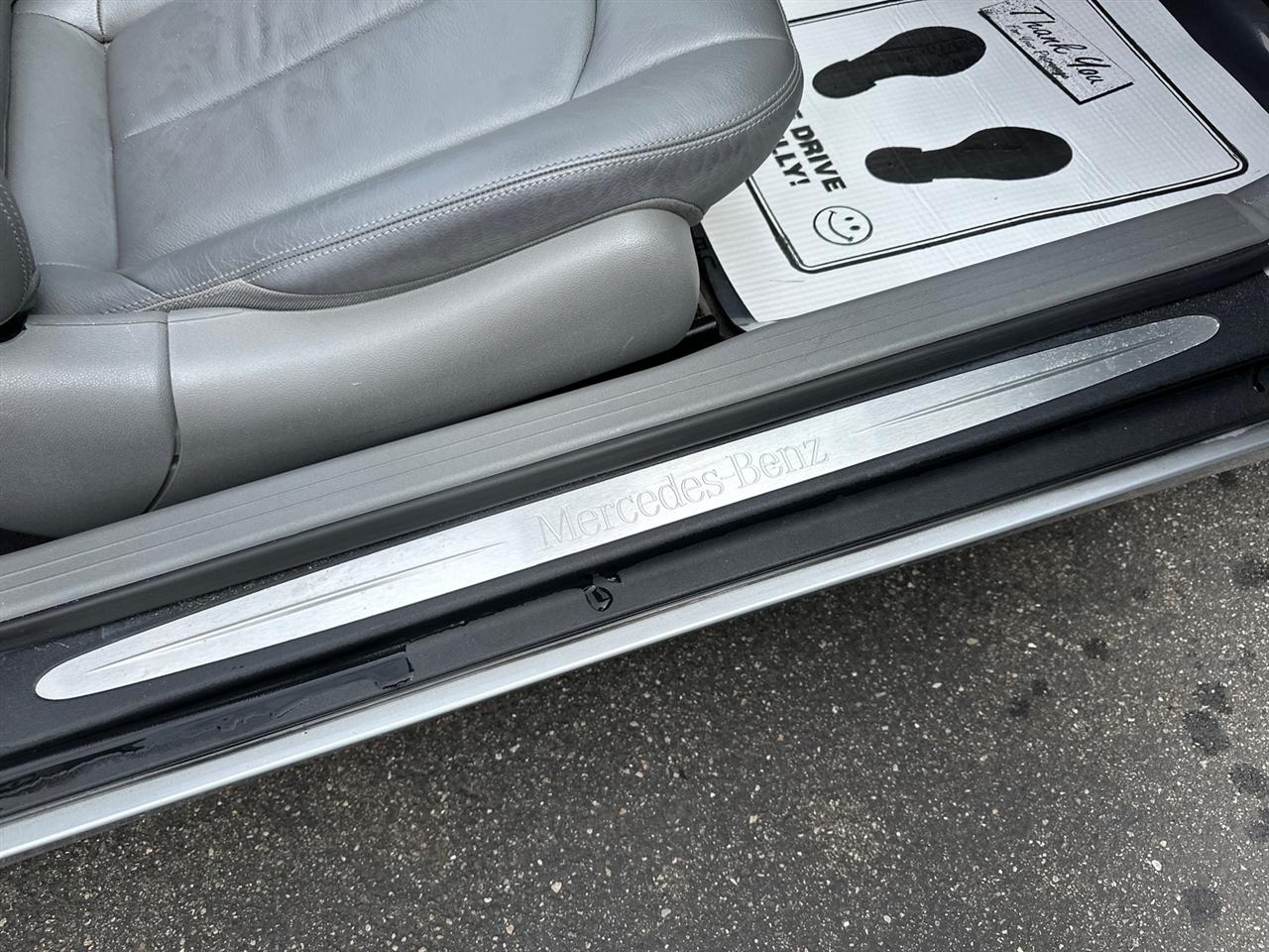 Mercedes-Benz CLK-Class 2dr Cabriolet 3.5L 2006