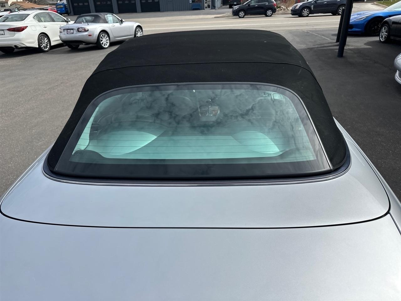 Mercedes-Benz CLK-Class 2dr Cabriolet 3.5L 2006