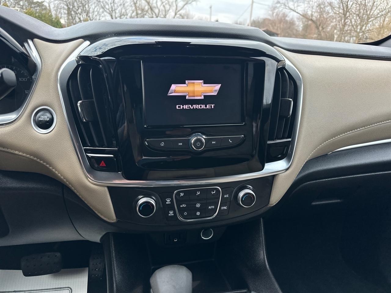 Chevrolet Traverse FWD 4dr LS w/1LS 2023