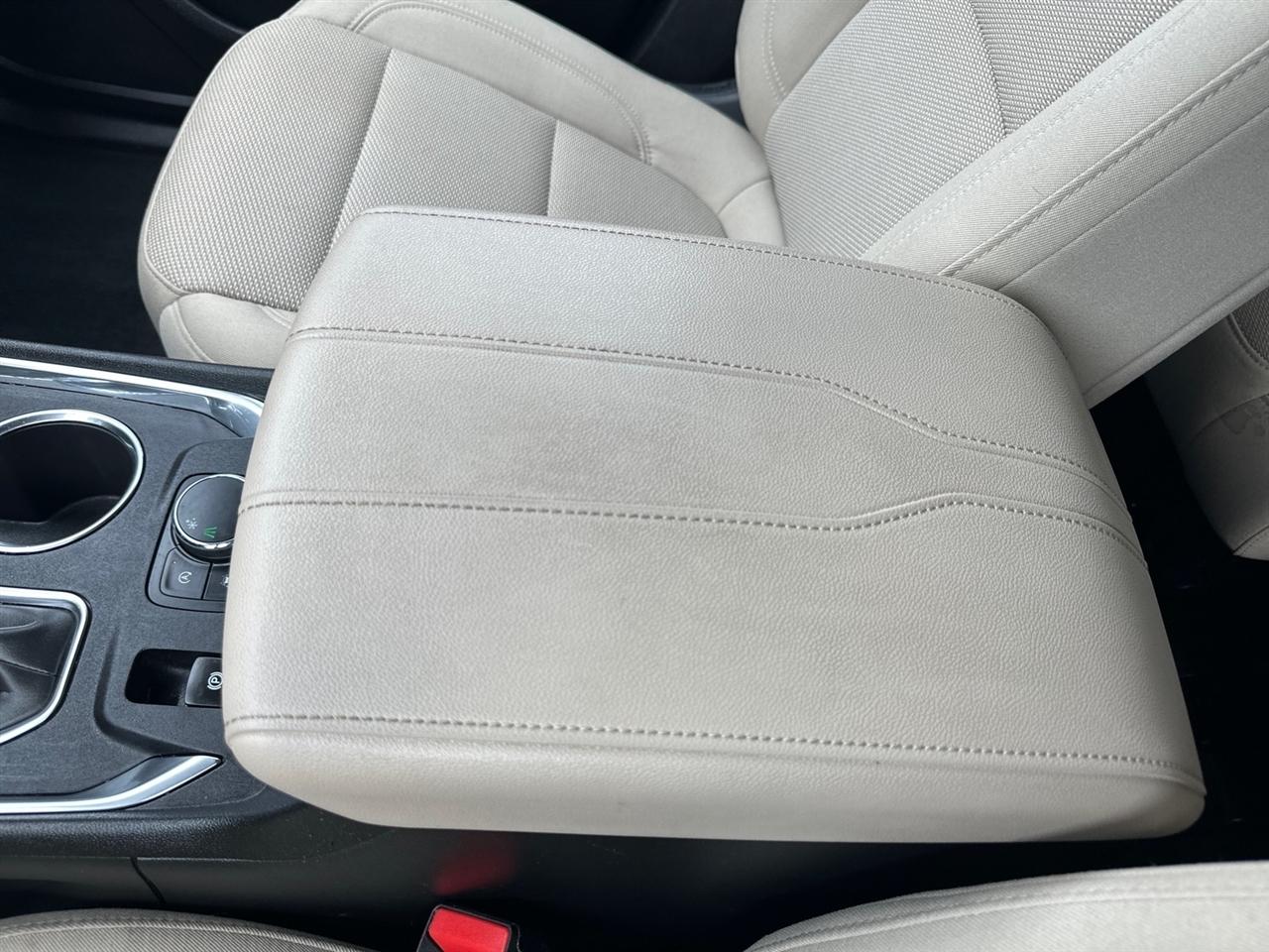 Chevrolet Traverse FWD 4dr LS w/1LS 2023