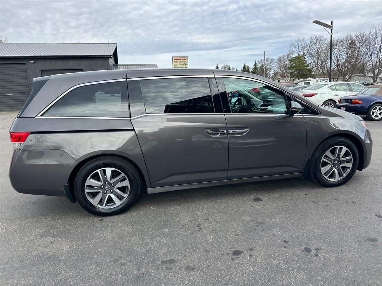 Honda Odyssey 5dr Touring 2016
