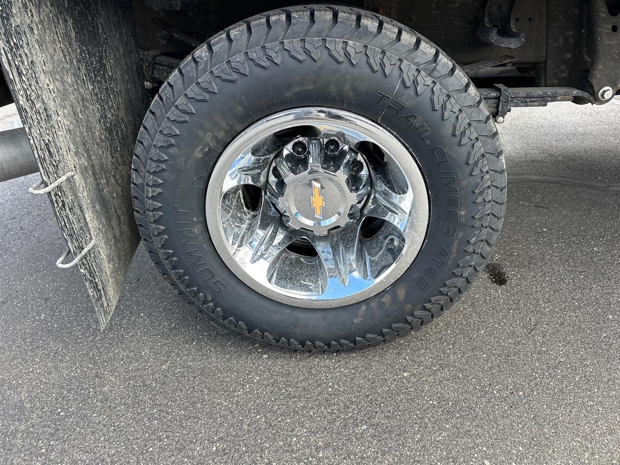 Chevrolet Silverado 3500HD CC 4WD Crew Cab 177" WB, 60" CA LT 2024