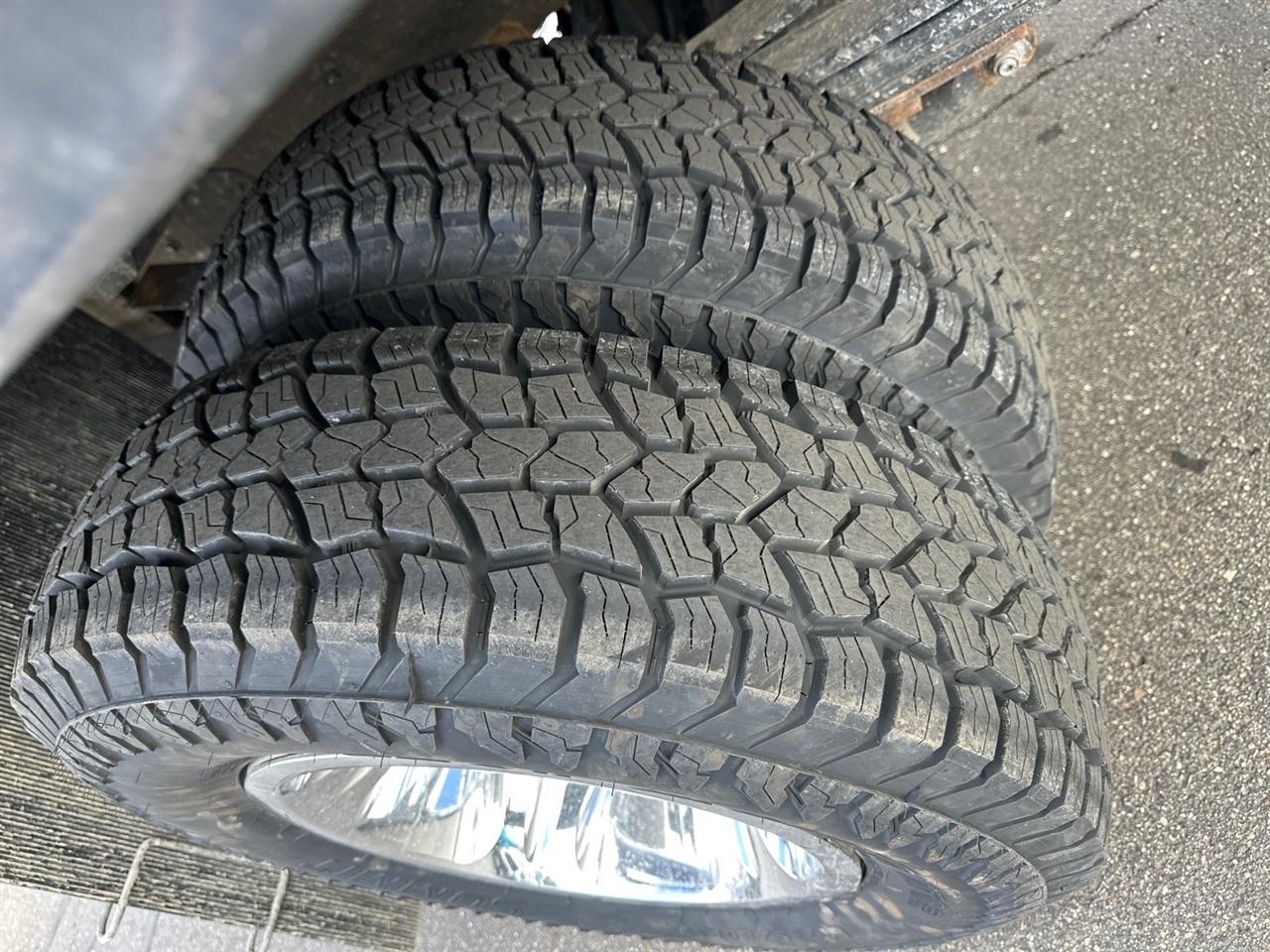 Chevrolet Silverado 3500HD CC 4WD Crew Cab 177" WB, 60" CA LT 2024