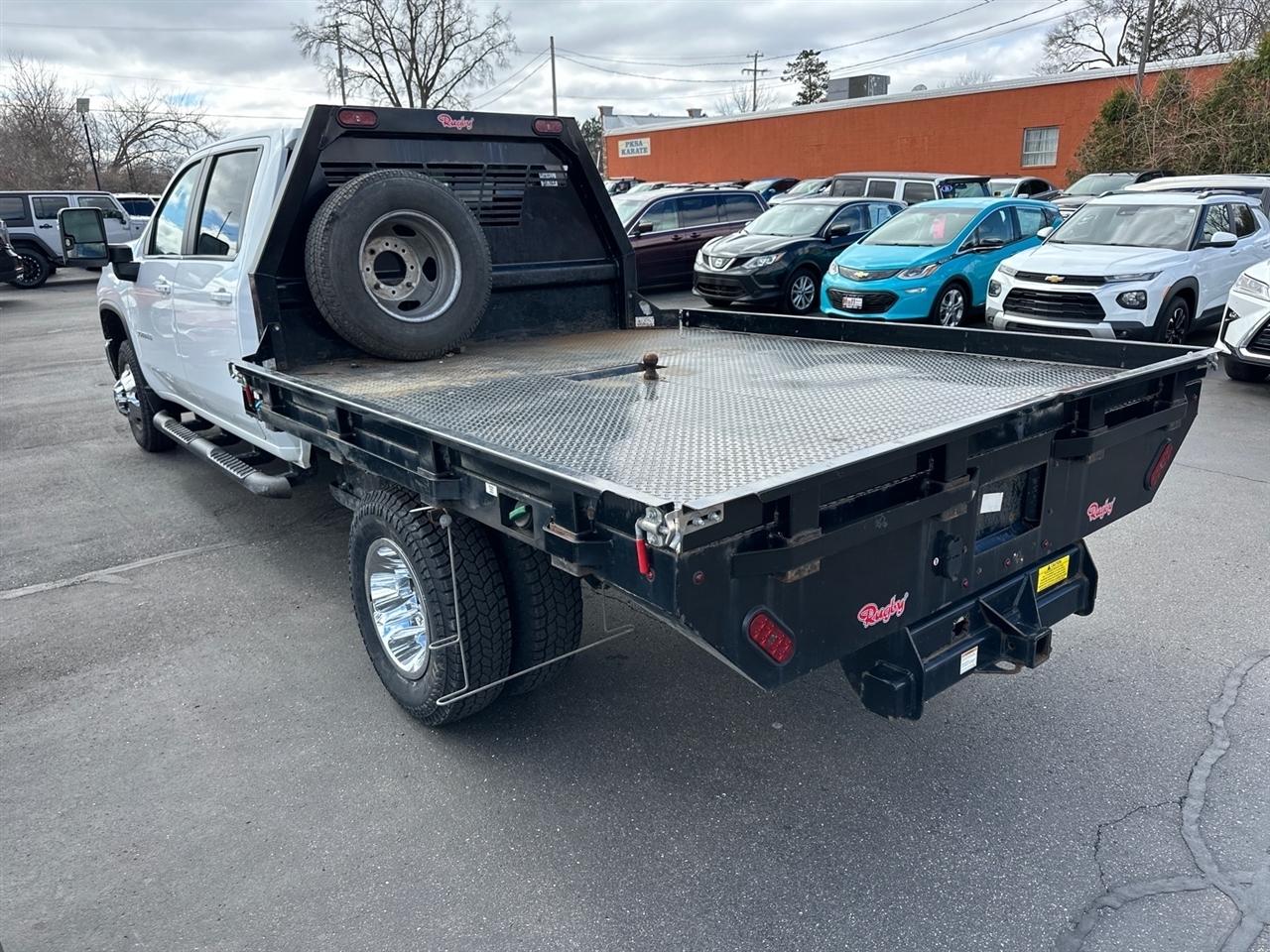 Chevrolet Silverado 3500HD CC 4WD Crew Cab 177" WB, 60" CA LT 2024