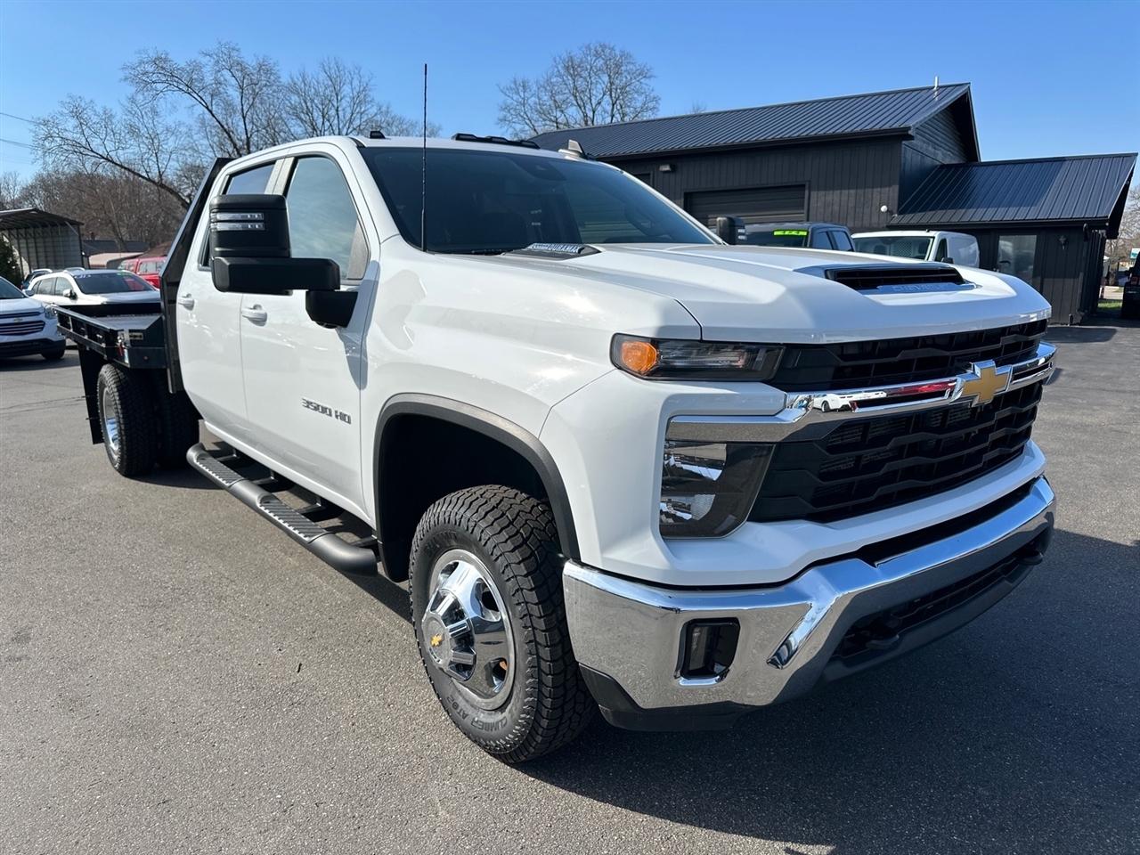 Chevrolet Silverado 3500HD CC 4WD Crew Cab 177" WB, 60" CA LT 2024