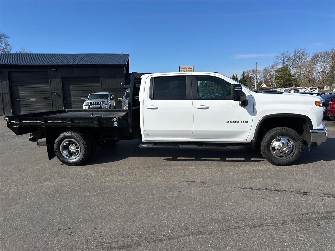 Chevrolet Silverado 3500HD CC 4WD Crew Cab 177" WB, 60" CA LT 2024