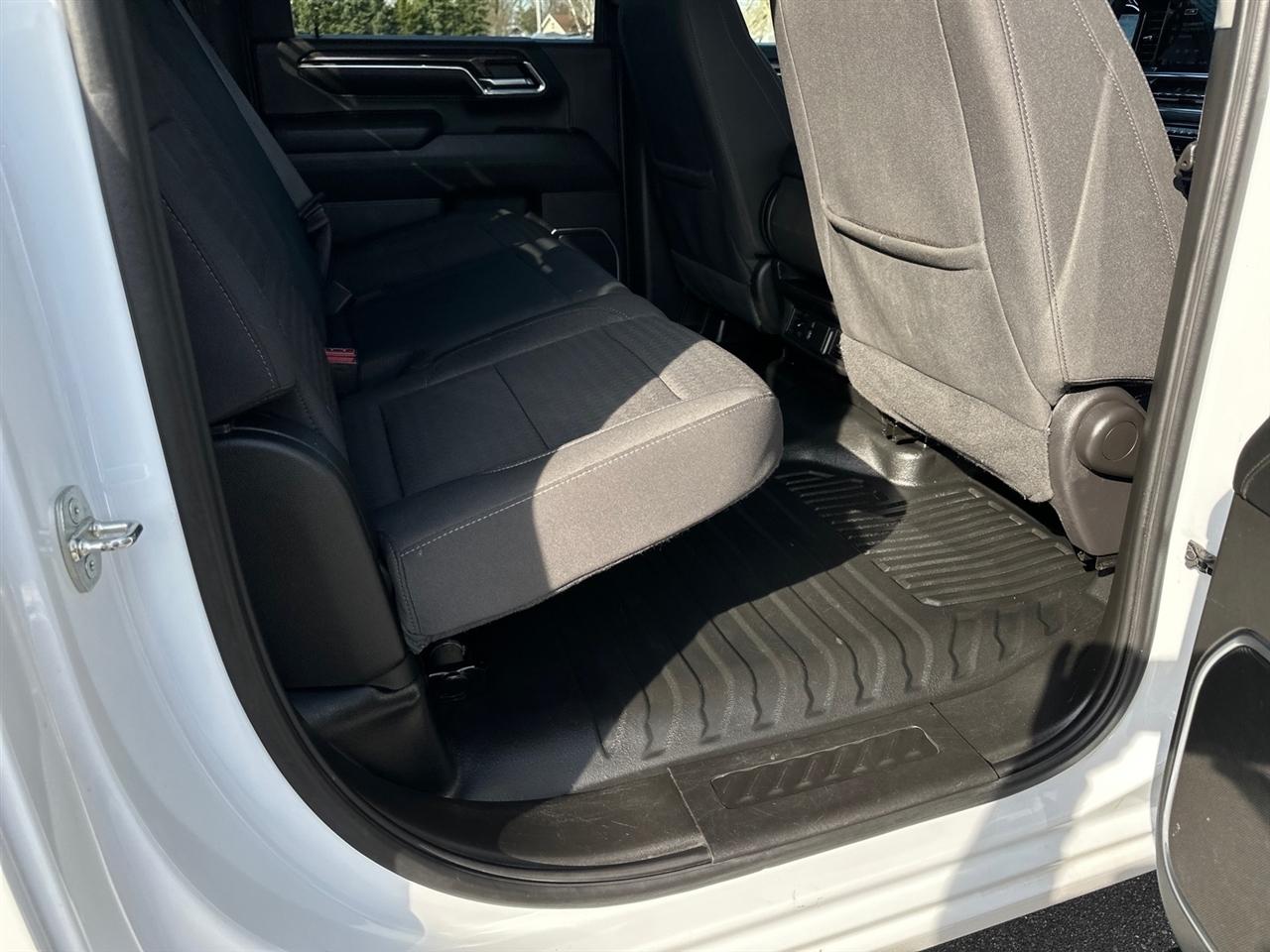 Chevrolet Silverado 3500HD CC 4WD Crew Cab 177" WB, 60" CA LT 2024