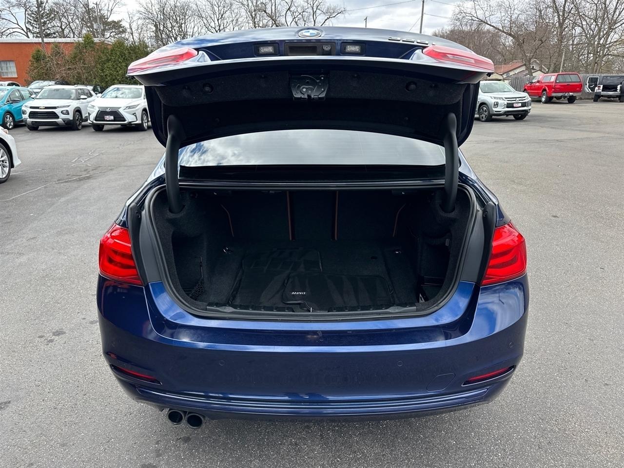 BMW 3 Series 4dr Sdn 328i RWD SULEV 2016