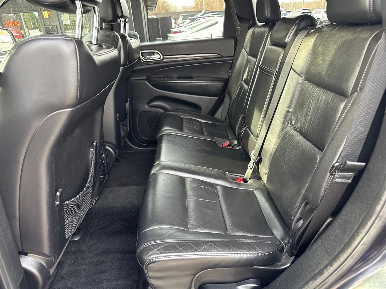 Jeep Grand Cherokee 4WD 4dr Laredo 2013