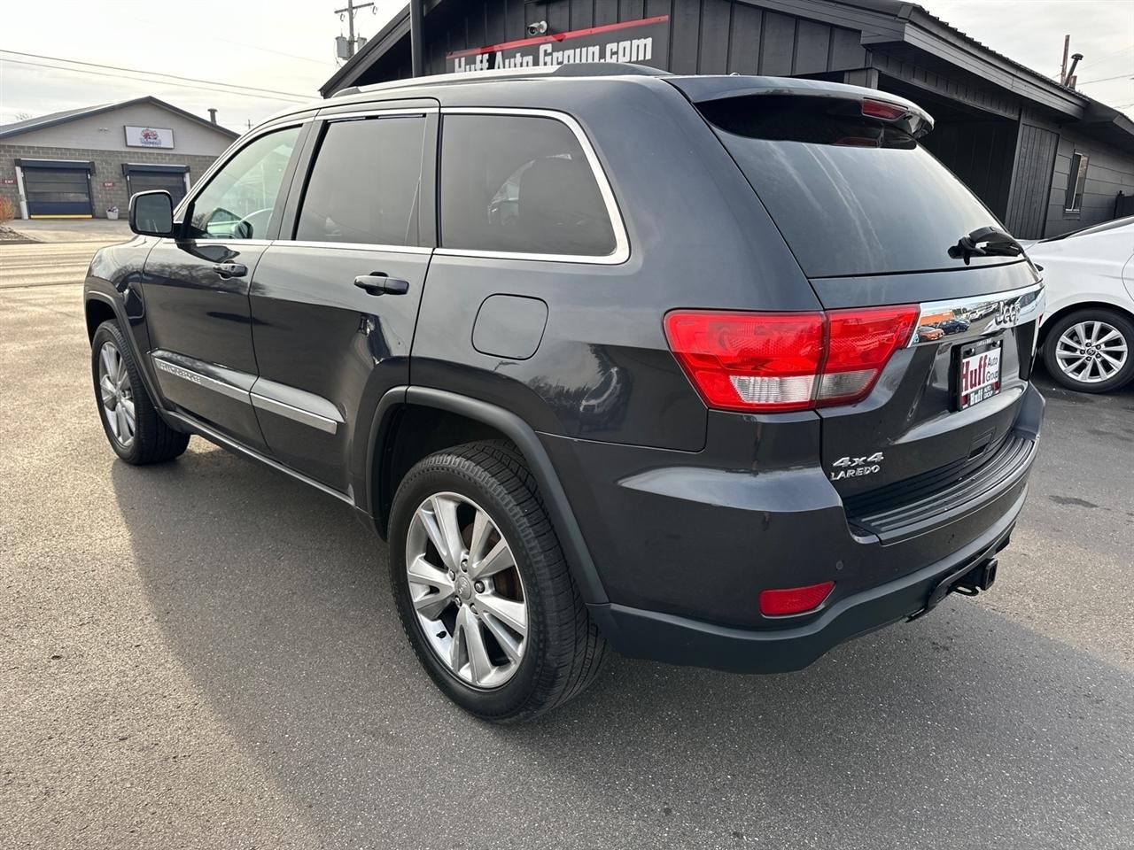 Jeep Grand Cherokee 4WD 4dr Laredo 2013