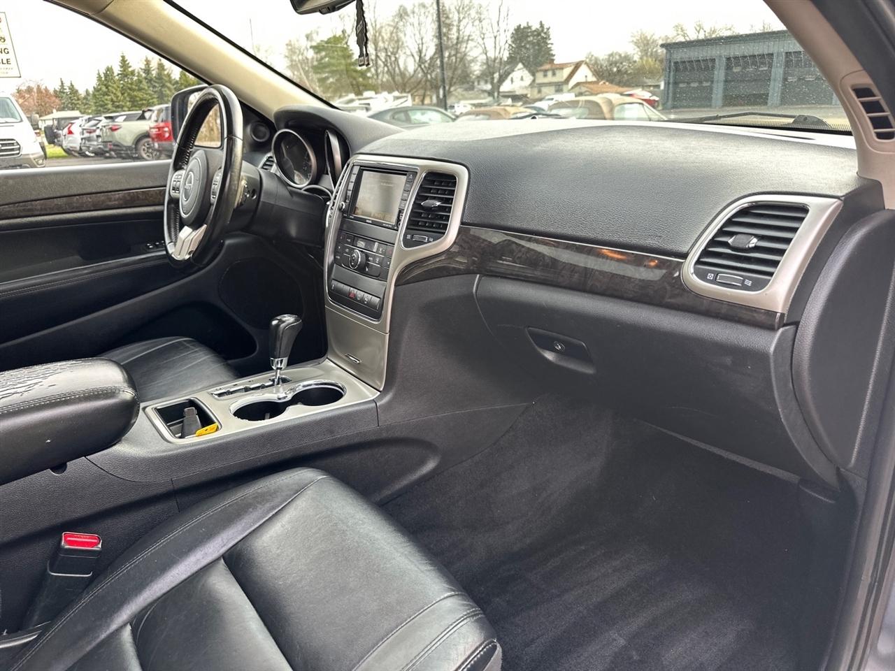 Jeep Grand Cherokee 4WD 4dr Laredo 2013