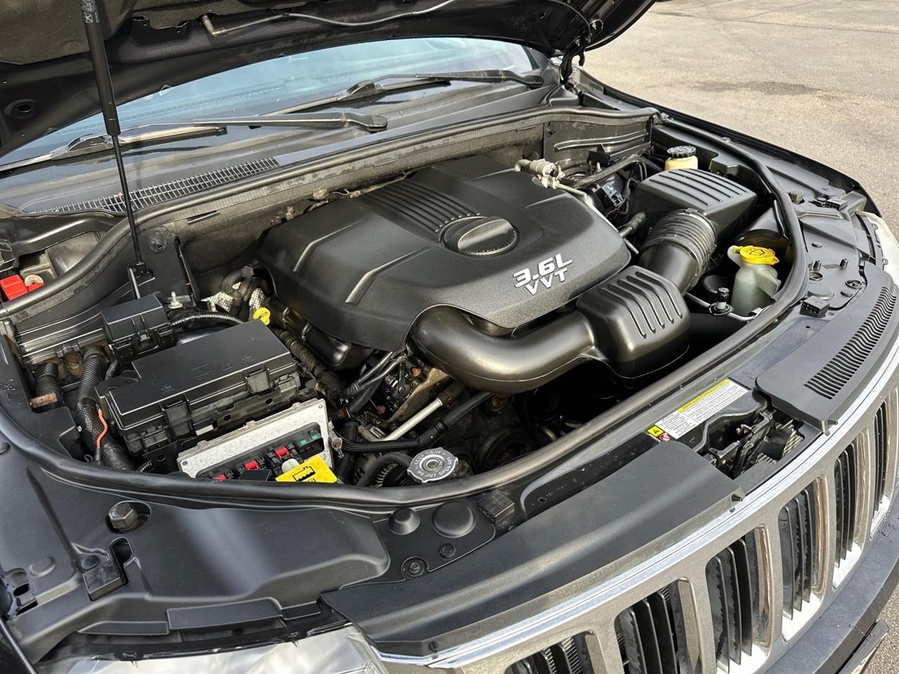 Jeep Grand Cherokee 4WD 4dr Laredo 2013